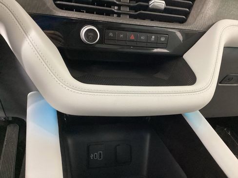 New 2026 Ford Explorer Platinum w/ LUX Leather Package image 30