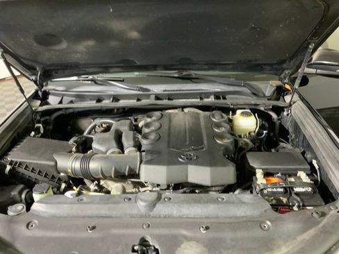 Used 2016 Toyota 4Runner Limited AWD/4WD image 62