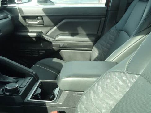 Used 2025 Toyota Tacoma TRD Sport w/ TRD Sport Premium Package image 10