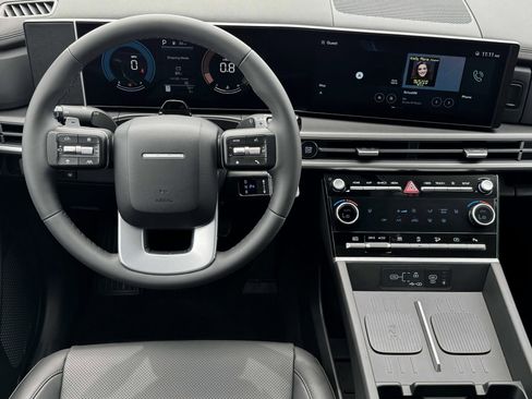 New 2025 Hyundai Santa Fe XRT image 17