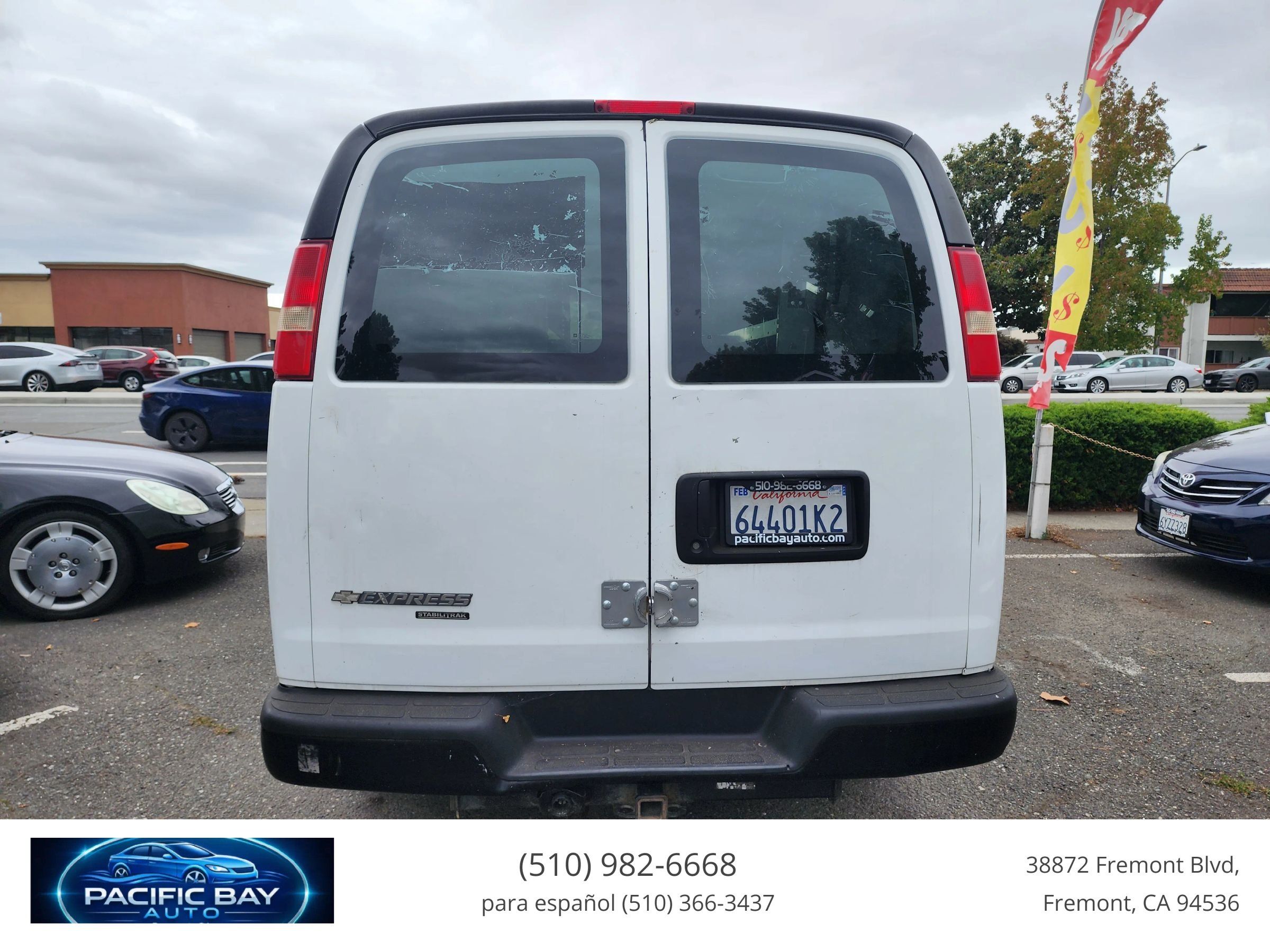 Used 2012 Chevrolet Express 2500 RWD image 6