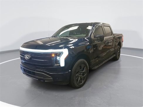 Certified 2025 Ford F150 Lightning Lariat image 7