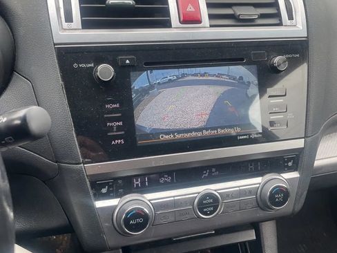 Used 2015 Subaru Outback 2.5i Premium image 14