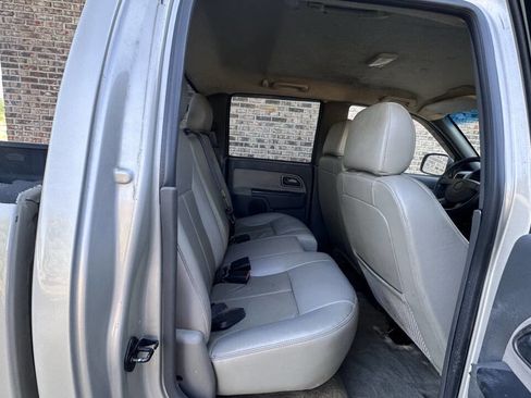 Used 2005 Chevrolet Colorado LS RWD image 10