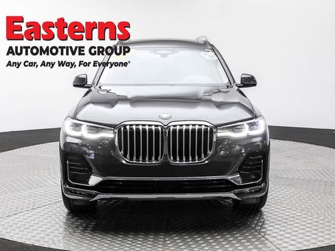 Used 2022 BMW X7 xDrive40i w/ Premium Package image 2