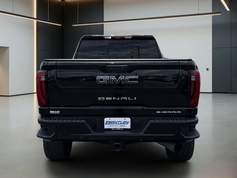 Used 2025 GMC Sierra 2500 Denali Ultimate AWD/4WD image 5