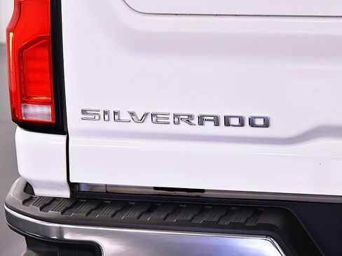 Used 2024 Chevrolet Silverado 2500 LTZ w/ LTZ Plus Package image 13