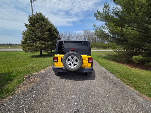 Used 2020 Jeep Wrangler Unlimited Sport S AWD/4WD image 6