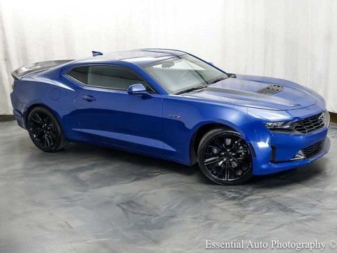 Used 2022 Chevrolet Camaro LT w/ RS Package RWD image 5