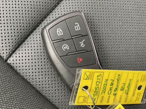 Used 2024 Chevrolet Equinox EV LT AWD/4WD image 54
