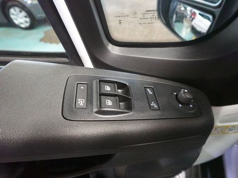 New 2024 RAM ProMaster 2500 w/ Quick Order Package 22G SLT image 8