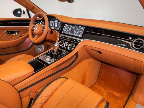 Used 2023 Bentley Continental GT Speed image 4