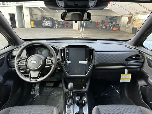 Used 2026 Subaru Forester Premium AWD/4WD image 10