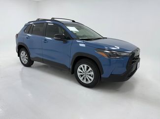 New 2026 Toyota Corolla Cross LE video 1