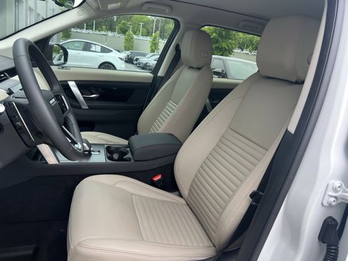 Certified 2025 Land Rover Discovery Sport S AWD/4WD image 17