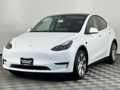 Used 2021 Tesla Model Y Long Range AWD/4WD image 3