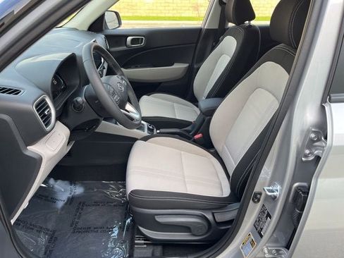 New 2026 Hyundai Venue SEL image 14