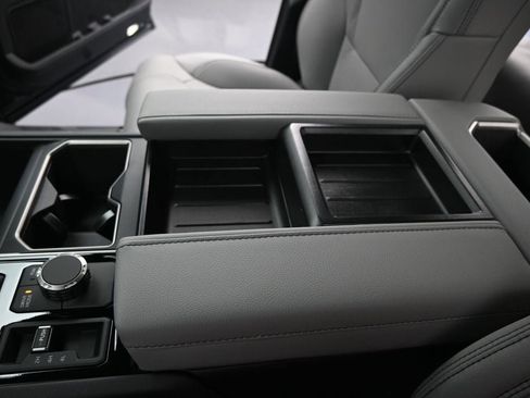 New 2026 Toyota Tundra Limited AWD/4WD image 34