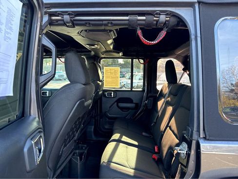 Certified 2021 Jeep Wrangler Unlimited Rubicon image 10