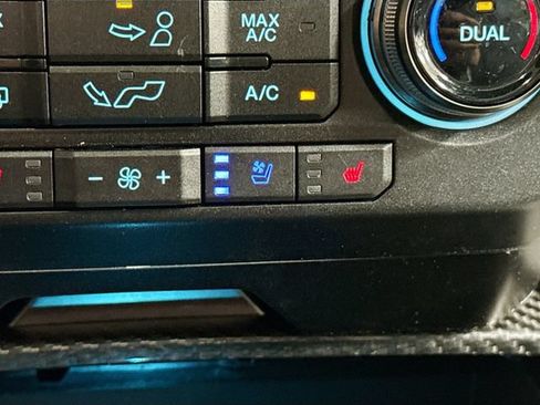 Used 2018 Ford F150 Raptor w/ Equipment Group 802A Luxury AWD/4WD image 20