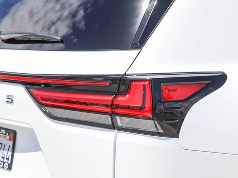 Used 2023 Lexus LX 600 F Sport AWD/4WD image 9