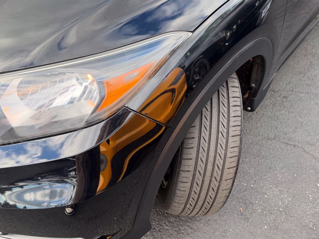 Used 2017 Honda HR-V EX-L image 3