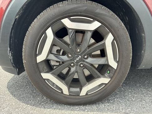 Used 2024 Kia Telluride S AWD/4WD image 9