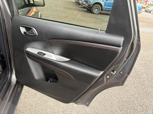 Used 2019 Dodge Journey GT w/ Blacktop Package FWD image 14