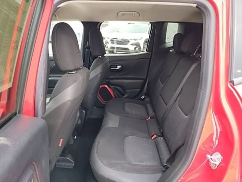 Used 2019 Jeep Renegade Trailhawk w/ UConnect 8.4 Nav Group image 47