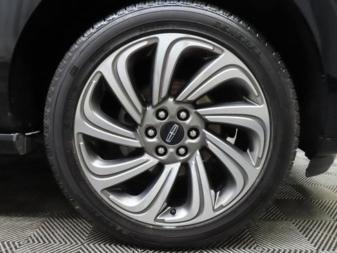 Used 2023 Lincoln Navigator L Reserve w/ Equipment Group 201A image 8