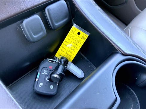 Used 2018 Chevrolet Tahoe LT RWD image 15