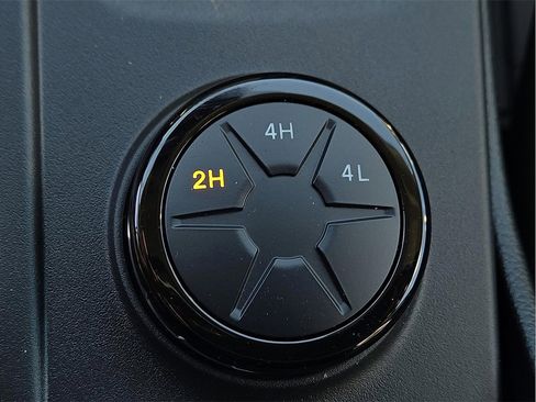 New 2025 Ford Ranger XLT w/ Equipment Group 301A High image 15