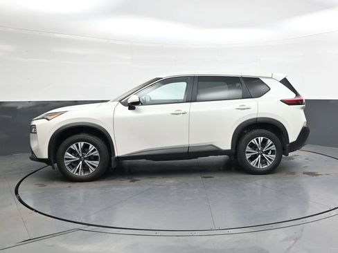 Used 2022 Nissan Rogue SV image 8