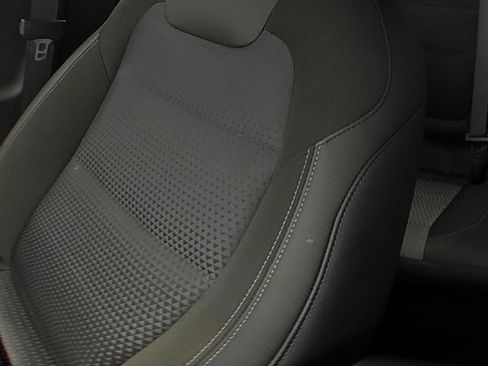Used 2024 Chevrolet Trax LT w/ Driver Confidence Package FWD image 12