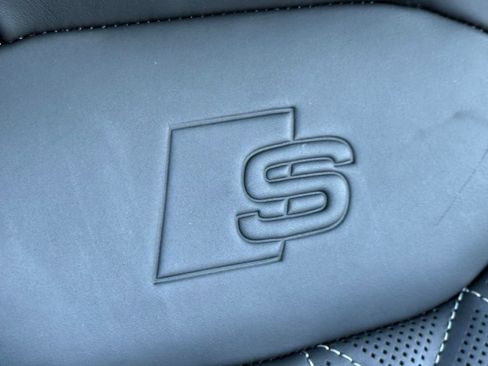 Used 2022 Audi SQ8 Prestige w/ Prestige Package image 57