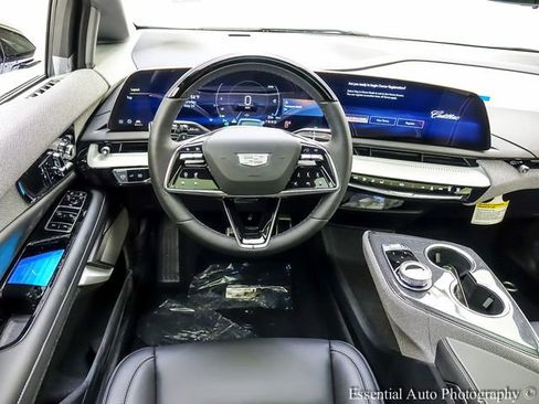 New 2026 Cadillac Optiq Luxury 1 w/ LPO, Floor Liner Package AWD/4WD image 12