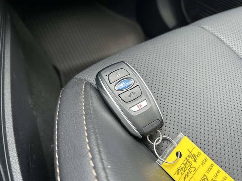 Used 2026 Subaru Outback Limited AWD/4WD image 32