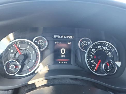 Used 2024 RAM 2500 Big Horn image 29