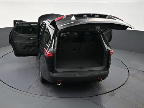 Used 2023 Chevrolet Traverse LT FWD image 33