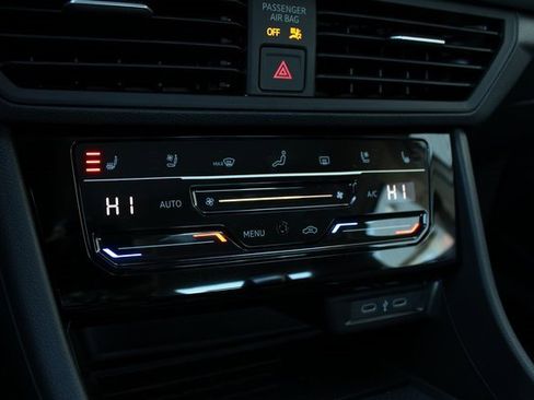 New 2026 Volkswagen Jetta SEL image 5