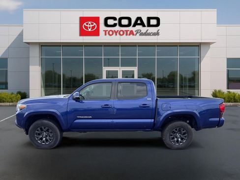 Used 2023 Toyota Tacoma SR5 AWD/4WD image 2