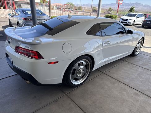 Used 2014 Chevrolet Camaro SS w/ RS Package RWD image 4