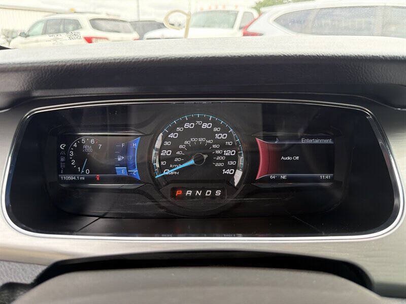 Used 2013 Ford Taurus SEL FWD image 23