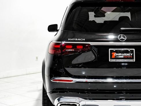 Used 2024 Mercedes-Benz Maybach GLS 600 4MATIC image 44