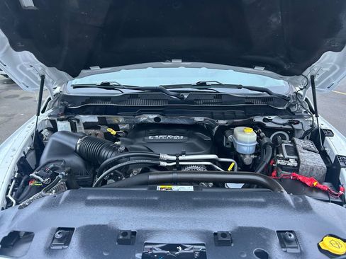 Used 2018 RAM 2500 Big Horn w/ Sport Appearance Group image 29