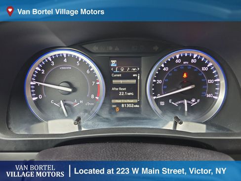 Used 2018 Toyota Highlander SE image 14