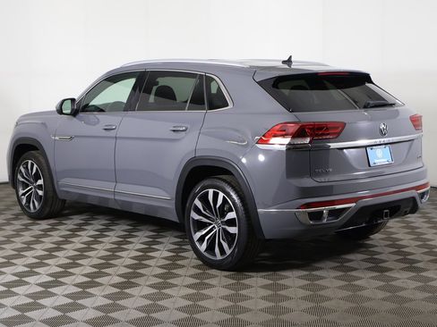 Used 2020 Volkswagen Atlas Cross Sport SEL Premium R-Line image 15
