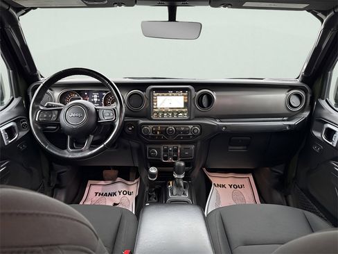 Used 2022 Jeep Gladiator Willys image 12