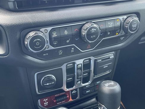 New 2025 Jeep Wrangler Unlimited Sport AWD/4WD image 37