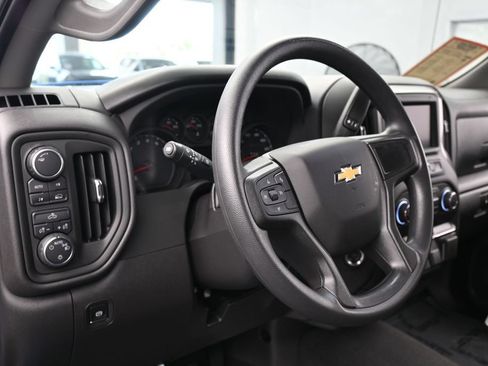 Used 2025 Chevrolet Silverado 1500 Custom w/ Turbomax Blackout Package AWD/4WD image 15